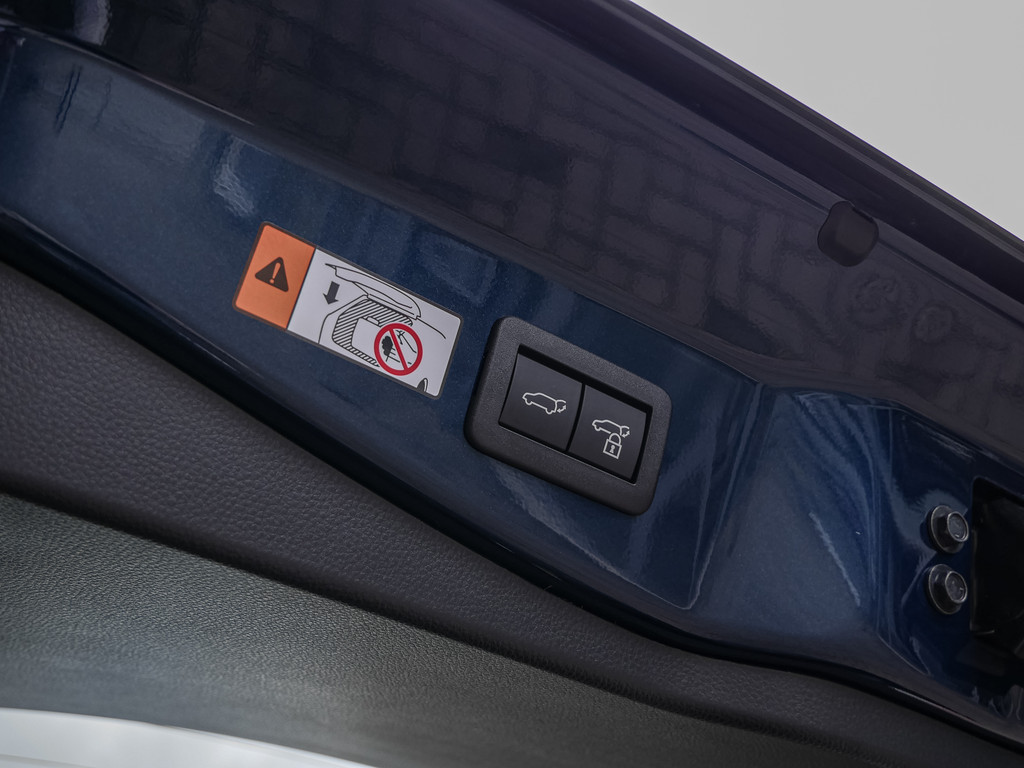 Fahrzeugansicht TOYOTA C-HR 2.0 Plug-In Hybrid GR Sport - Bild 38