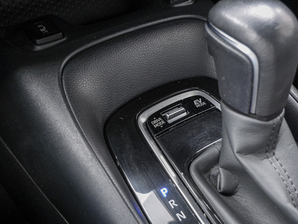 Fahrzeugansicht TOYOTA Corolla Touring Sports 2.0 Hybrid Business Edition - Bild 17