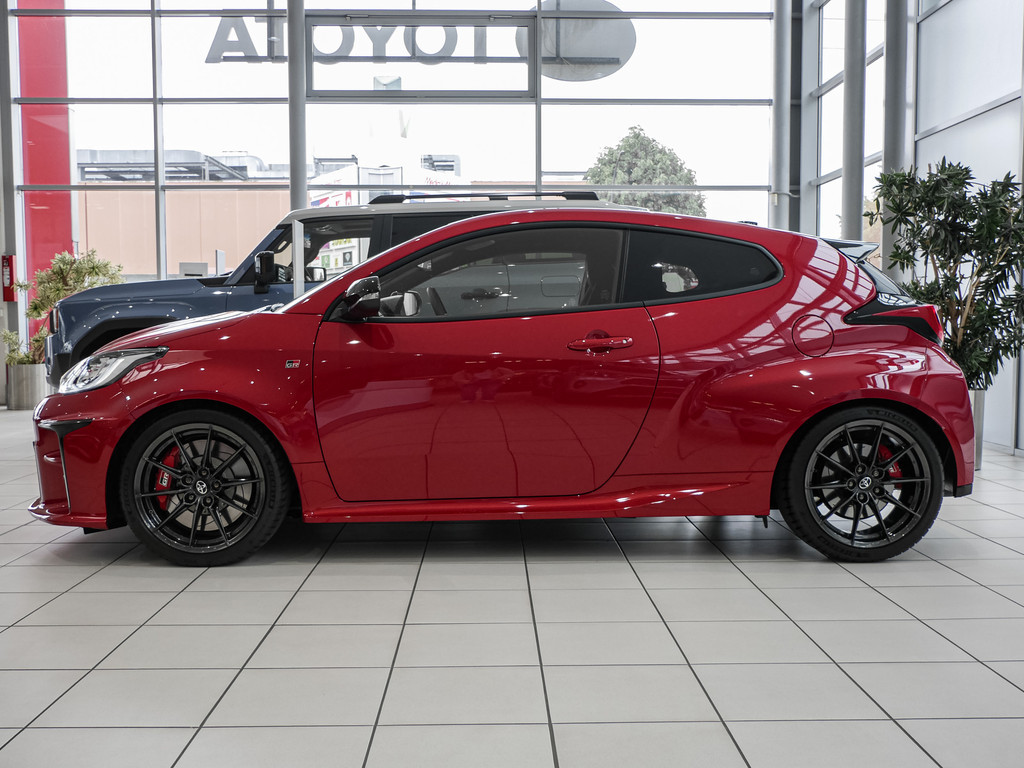 Fahrzeugansicht TOYOTA Yaris 1.6 GR Performance - Bild 35
