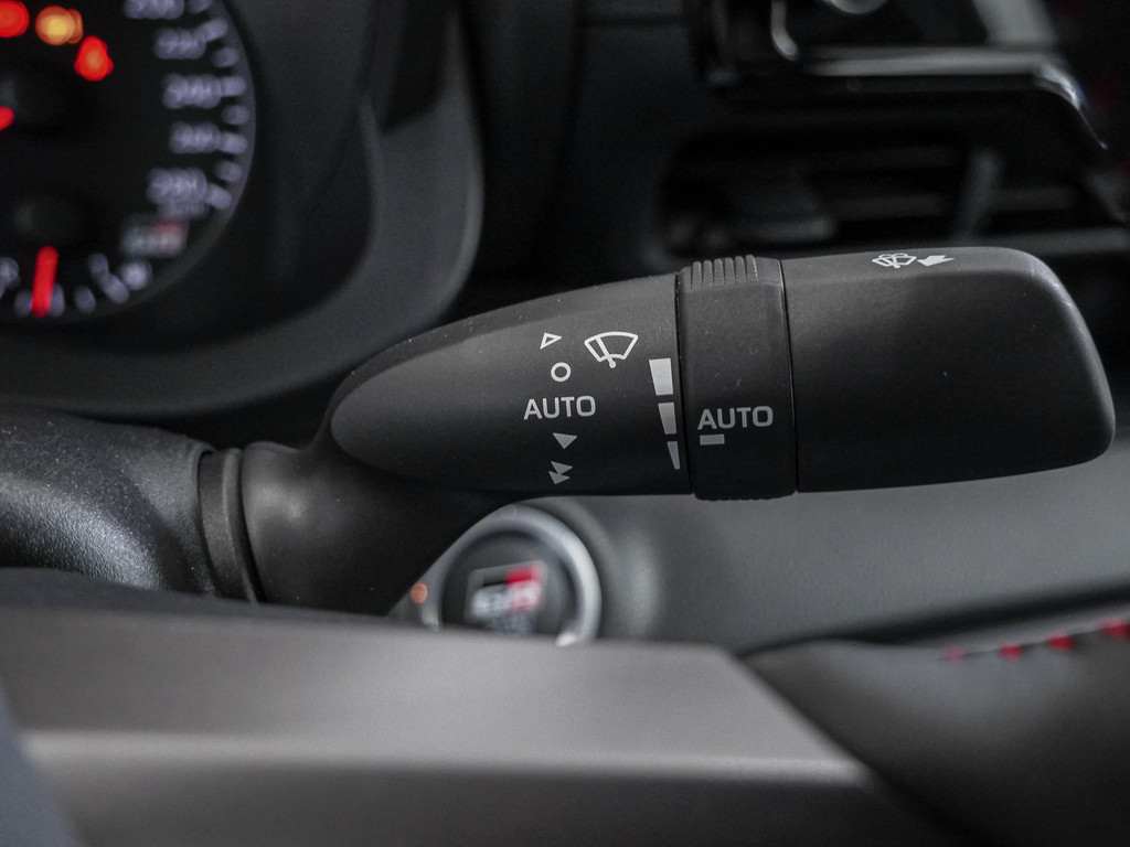 Fahrzeugansicht TOYOTA Yaris 1.6 GR Performance - Bild 20