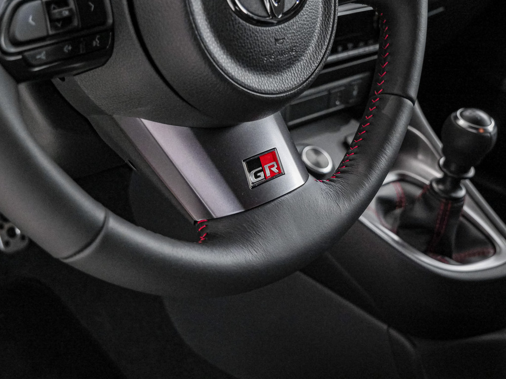 Fahrzeugansicht TOYOTA Yaris 1.6 GR Performance - Bild 31