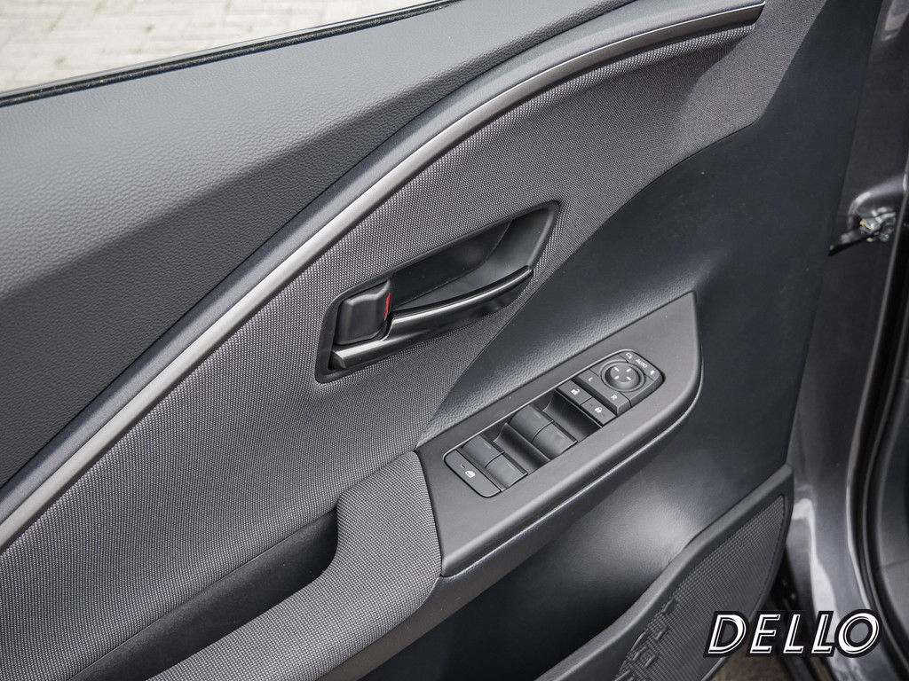 Fahrzeugansicht TOYOTA C-HR 1.8 Hybrid Team D - Bild 35