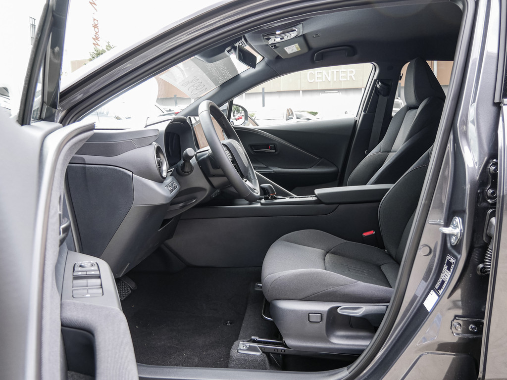 Fahrzeugansicht TOYOTA C-HR 1.8 Hybrid Team D - Bild 3