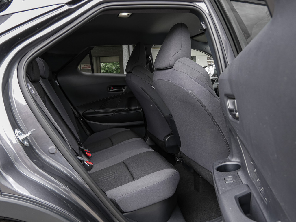 Fahrzeugansicht TOYOTA C-HR 1.8 Hybrid Team D - Bild 5