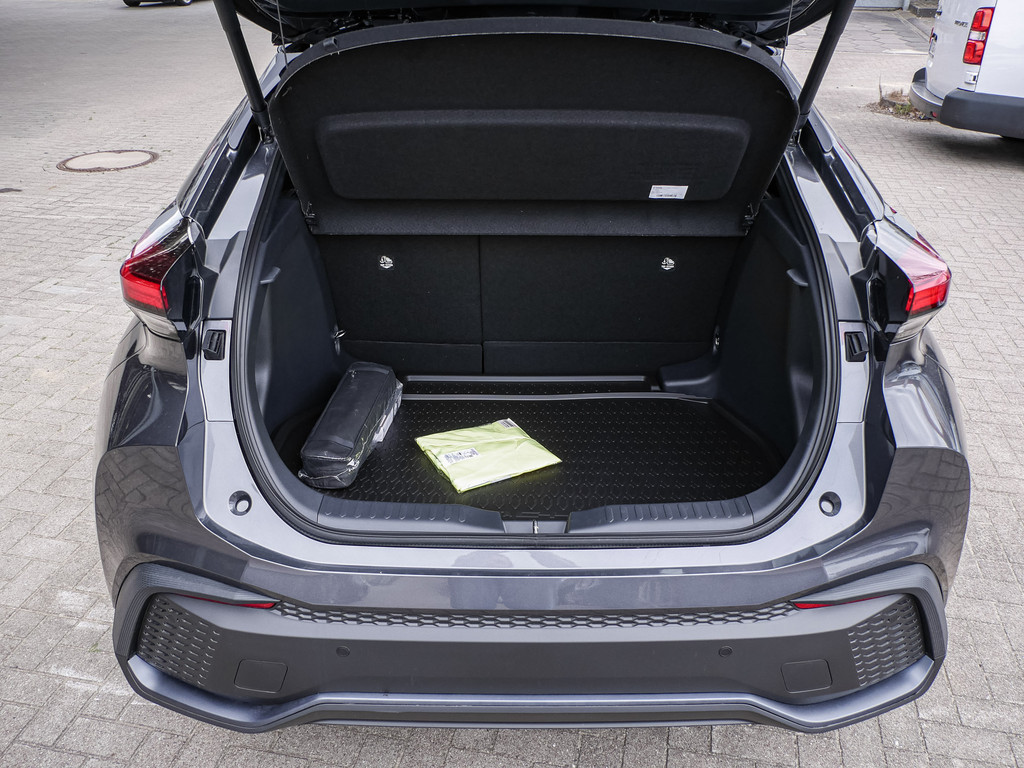 Fahrzeugansicht TOYOTA C-HR 1.8 Hybrid Team D - Bild 10