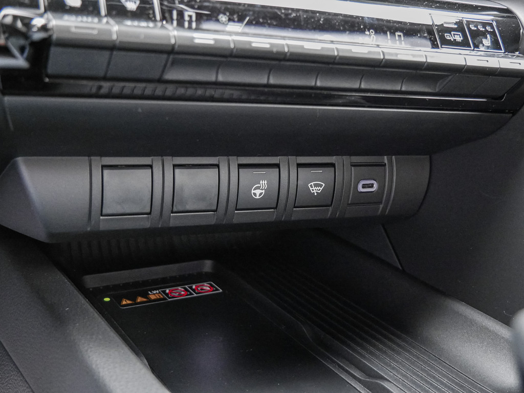 Fahrzeugansicht TOYOTA C-HR 1.8 Hybrid Team D - Bild 18