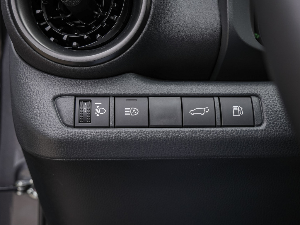 Fahrzeugansicht TOYOTA C-HR 1.8 Hybrid Team D - Bild 31