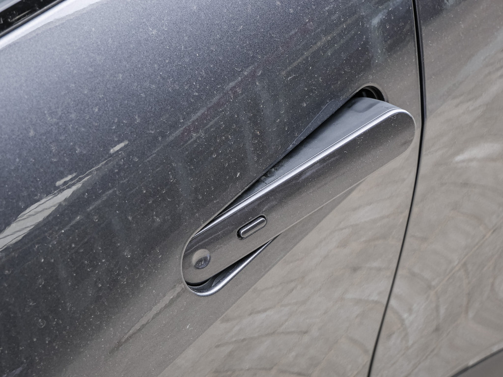 Fahrzeugansicht TOYOTA C-HR 1.8 Hybrid Team D - Bild 41