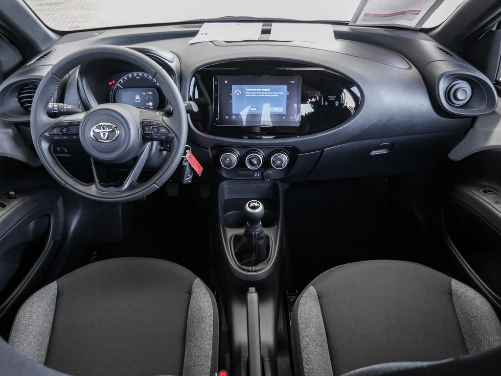 Fahrzeugansicht TOYOTA Aygo X 1.0 Play - Bild 7