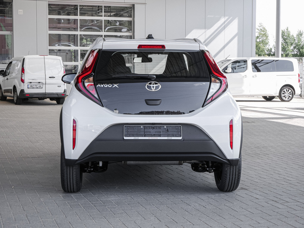 Fahrzeugansicht TOYOTA Aygo X 1.0 Play - Bild 40