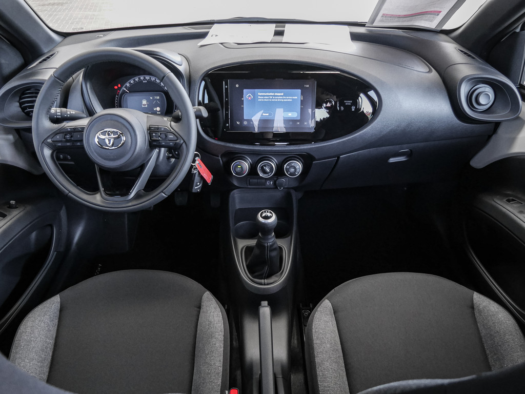 Fahrzeugansicht TOYOTA Aygo X 1.0 Play - Bild 7