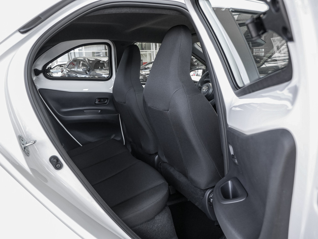 Fahrzeugansicht TOYOTA Aygo X 1.0 Play - Bild 5
