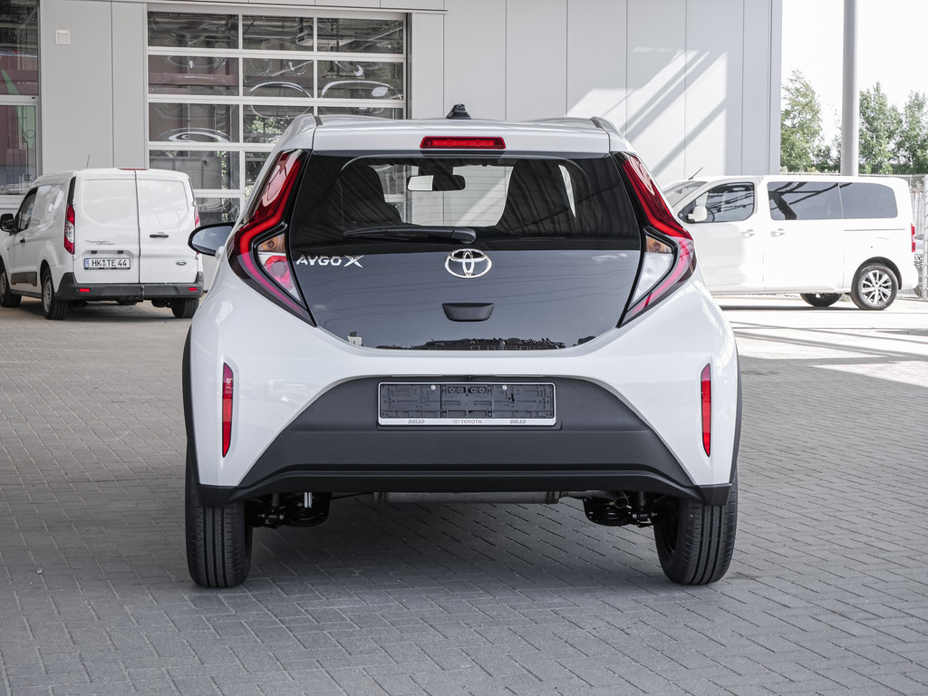 Fahrzeugansicht TOYOTA Aygo X 1.0 Play - Bild 40