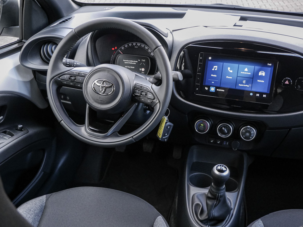 Fahrzeugansicht TOYOTA Aygo X 1.0 Business Edition - Bild 6