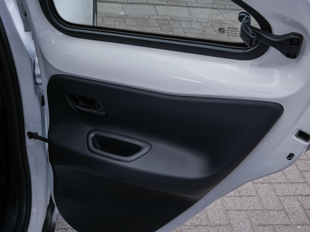 Fahrzeugansicht TOYOTA Aygo X 1.0 Business Edition - Bild 8