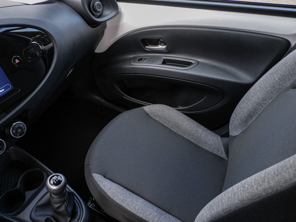 Fahrzeugansicht TOYOTA Aygo X 1.0 Business Edition - Bild 20