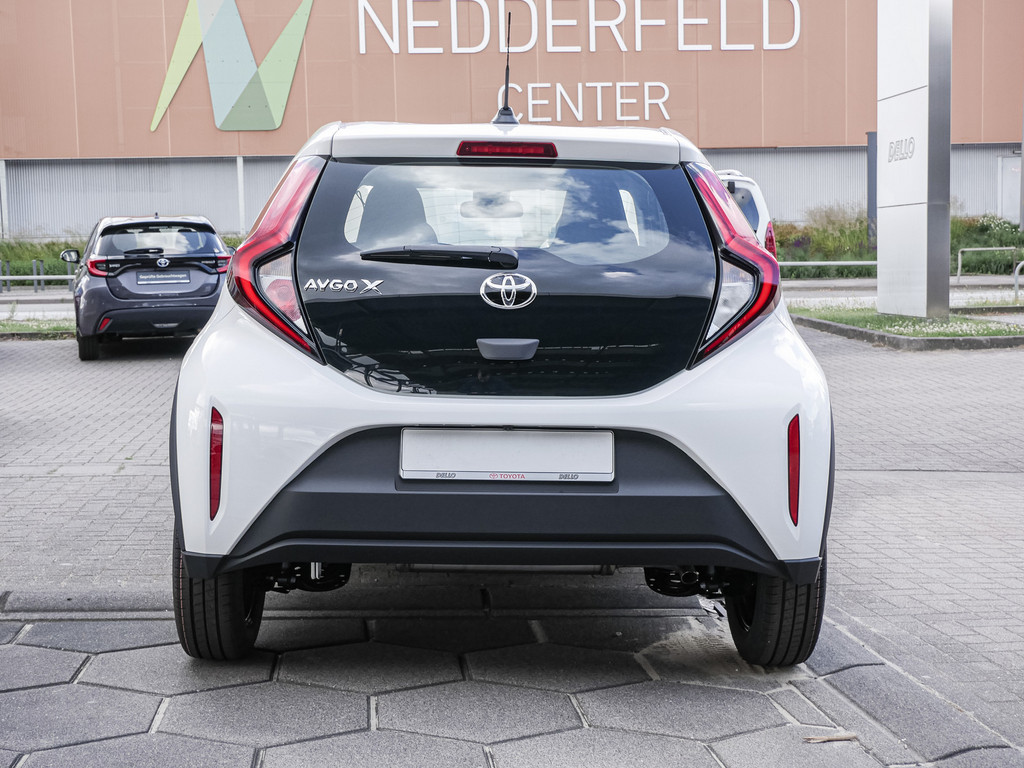 Fahrzeugansicht TOYOTA Aygo X 1.0 Business Edition - Bild 37