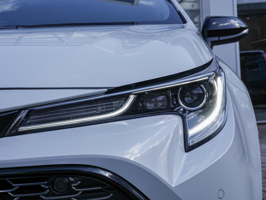 Fahrzeugansicht TOYOTA Corolla TS 2.0 Hybrid GR Sport - Bild 4