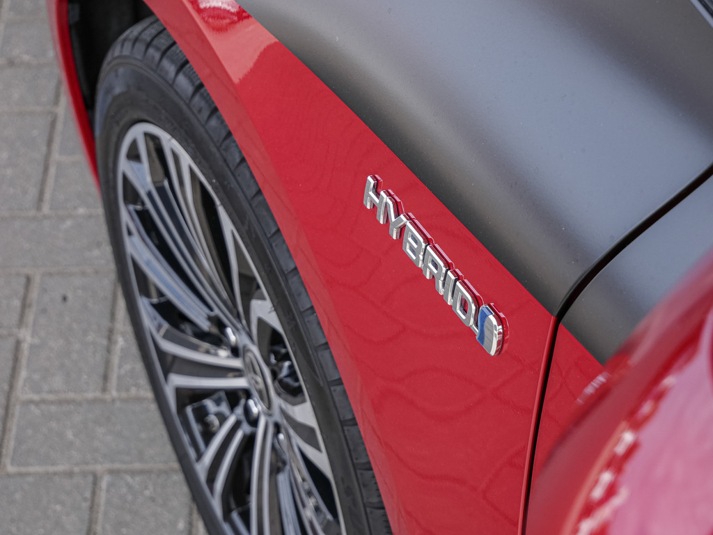 Fahrzeugansicht TOYOTA Corolla Touring Sports 2.0 Hybrid Team D - Bild 5