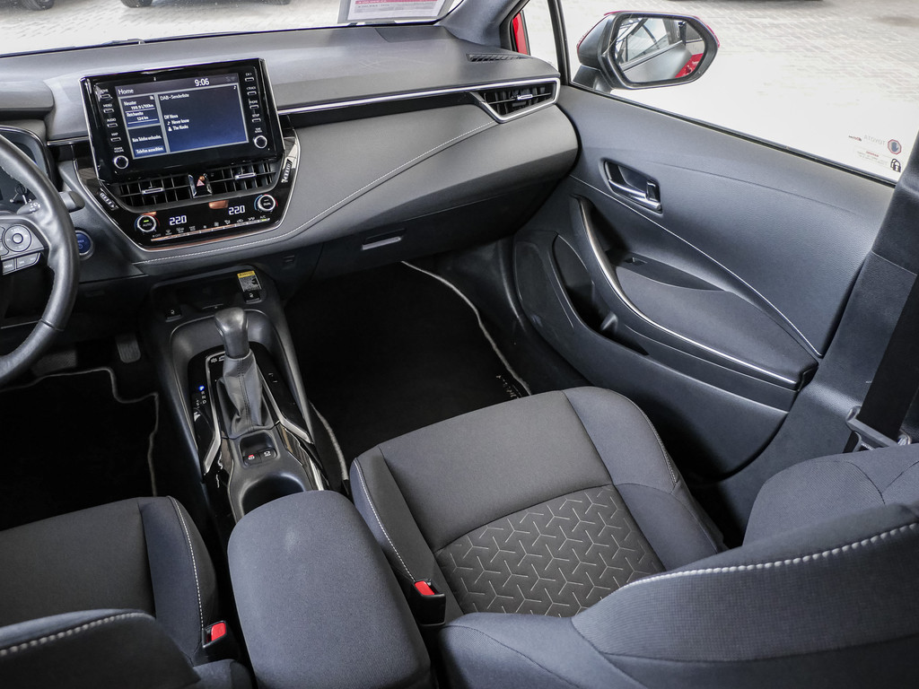 Fahrzeugansicht TOYOTA Corolla Touring Sports 2.0 Hybrid Team D - Bild 13