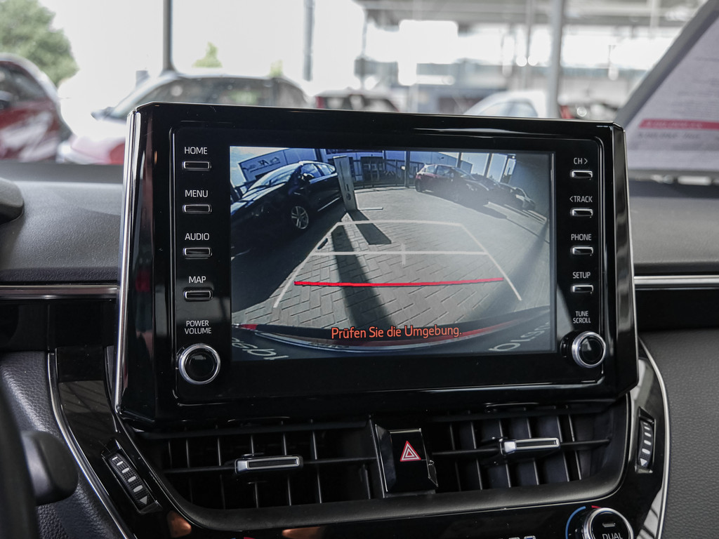 Fahrzeugansicht TOYOTA Corolla Touring Sports 2.0 Hybrid Team D - Bild 15