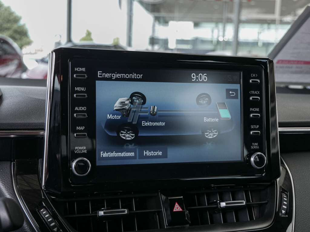 Fahrzeugansicht TOYOTA Corolla Touring Sports 2.0 Hybrid Team D - Bild 17
