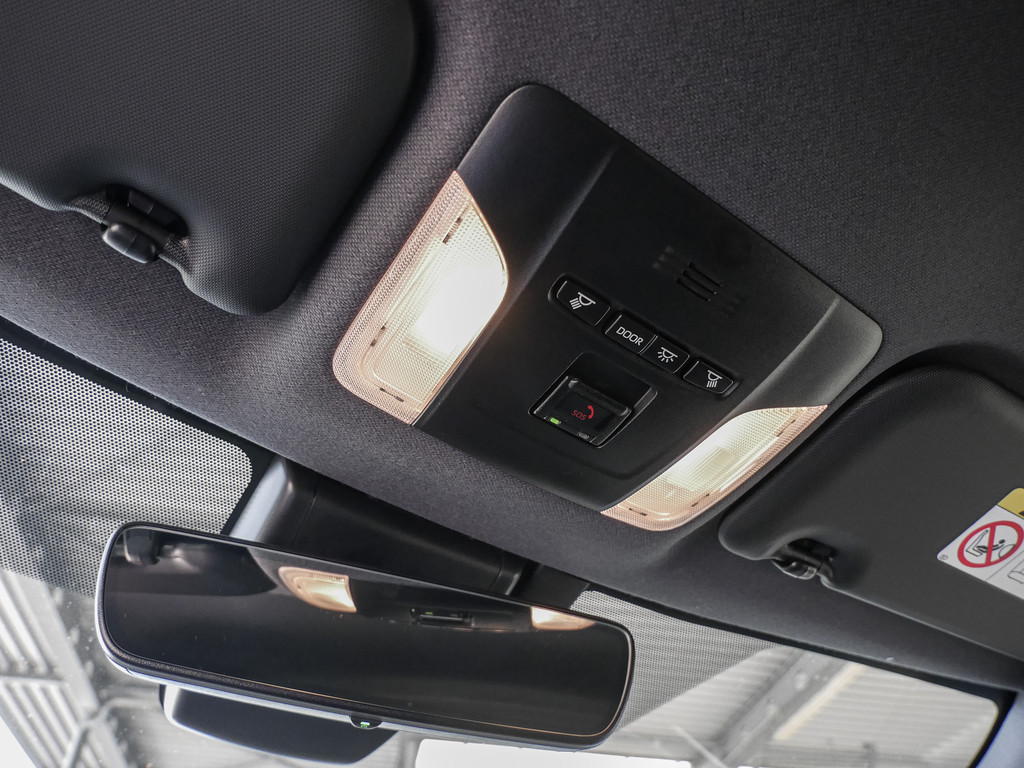 Fahrzeugansicht TOYOTA Corolla Touring Sports 2.0 Hybrid Team D - Bild 24