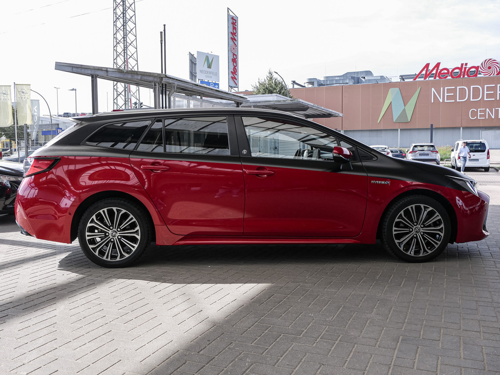 Fahrzeugansicht TOYOTA Corolla Touring Sports 2.0 Hybrid Team D - Bild 34