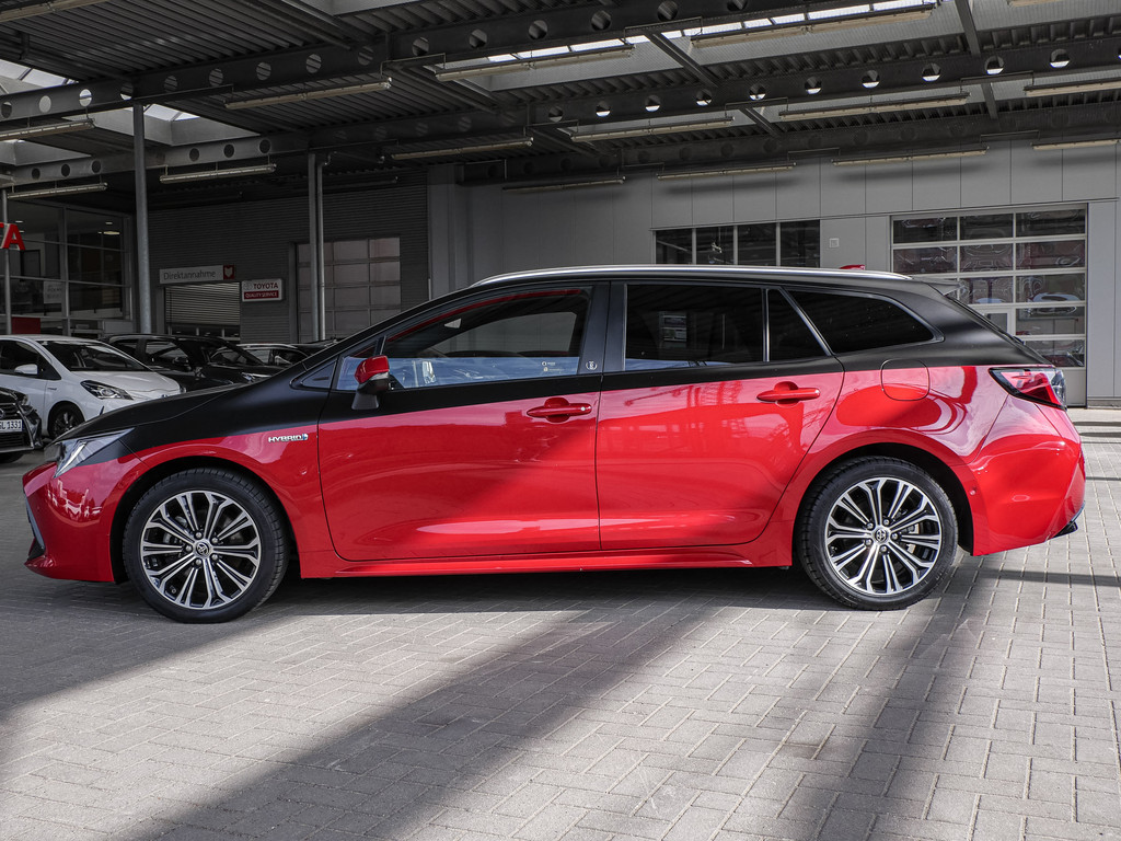 Fahrzeugansicht TOYOTA Corolla Touring Sports 2.0 Hybrid Team D - Bild 42