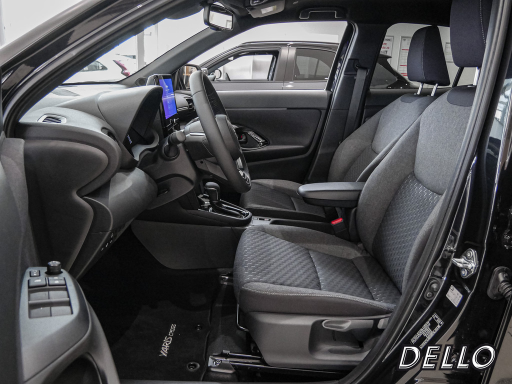 Fahrzeugansicht TOYOTA Yaris Cross Hybrid Teamplayer - Bild 3
