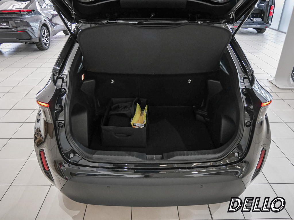 Fahrzeugansicht TOYOTA Yaris Cross Hybrid Teamplayer - Bild 9