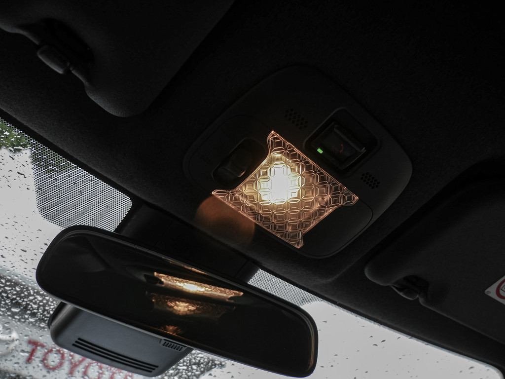 Fahrzeugansicht TOYOTA Aygo X 1.0 Play - Bild 18