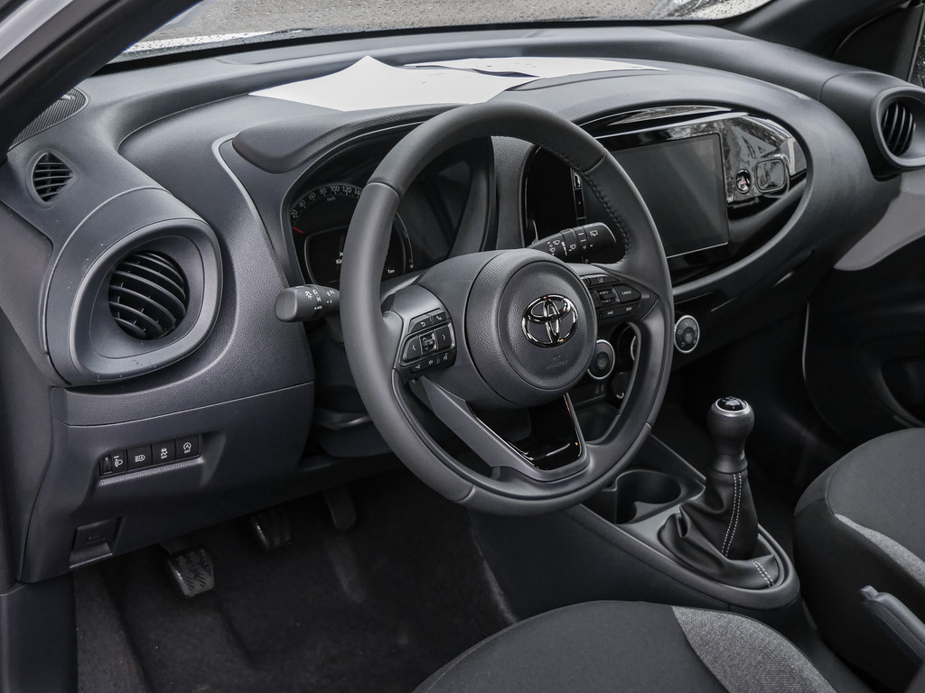 Fahrzeugansicht TOYOTA Aygo X 1.0 Play - Bild 26
