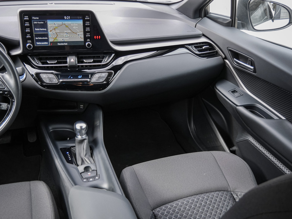 Fahrzeugansicht TOYOTA C-HR HYBRID Flow - Bild 10