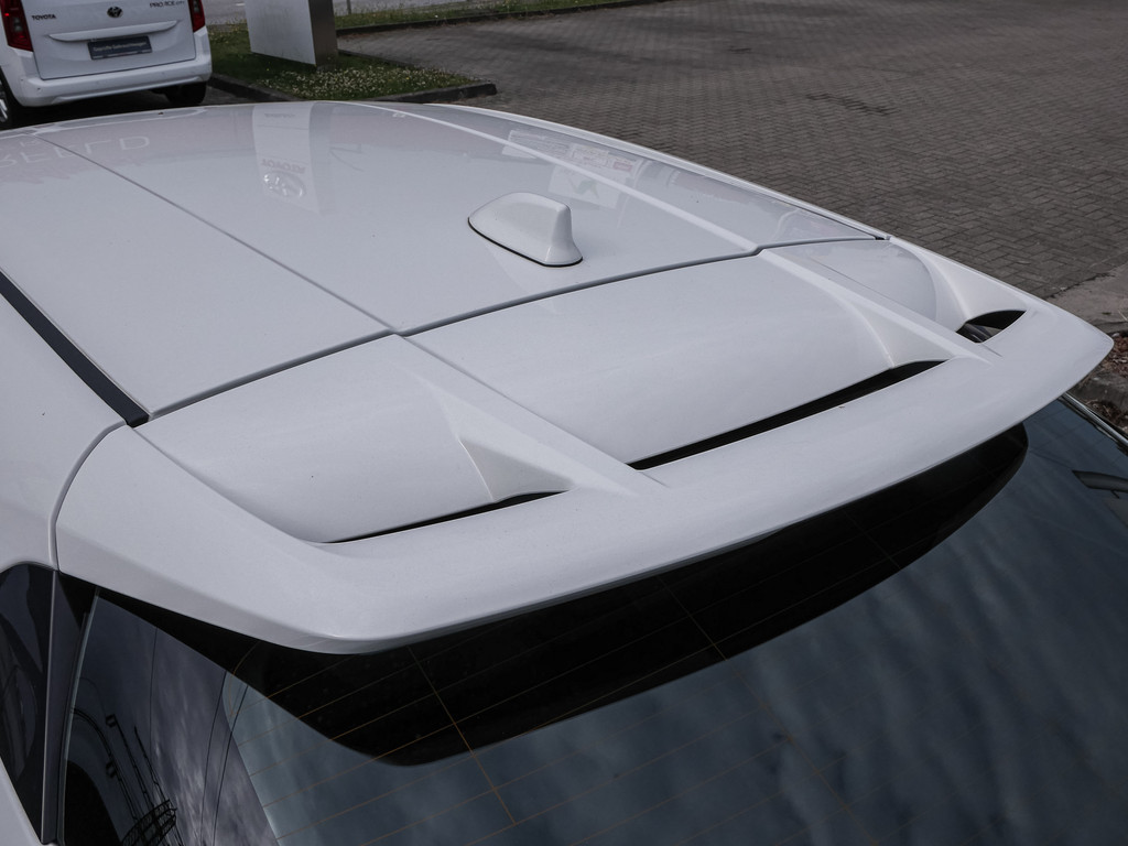 Fahrzeugansicht TOYOTA C-HR HYBRID Flow - Bild 13