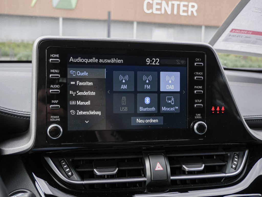 Fahrzeugansicht TOYOTA C-HR HYBRID Flow - Bild 16