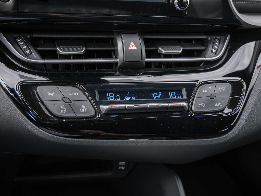 Fahrzeugansicht TOYOTA C-HR HYBRID Flow - Bild 18
