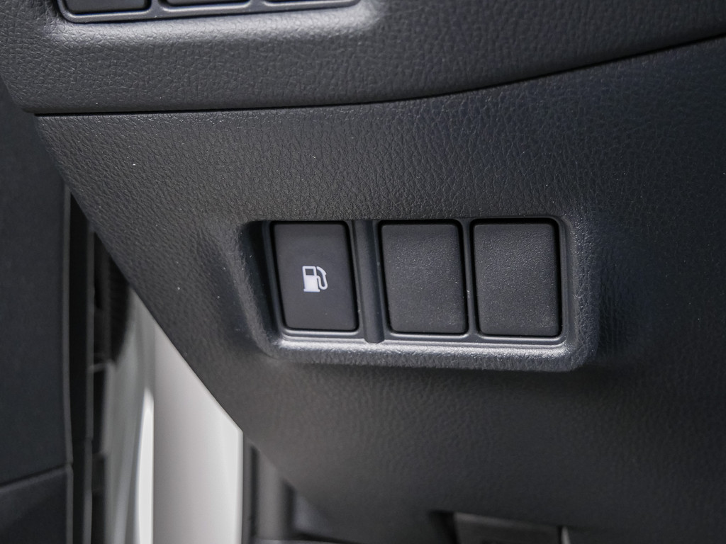 Fahrzeugansicht TOYOTA C-HR HYBRID Flow - Bild 33