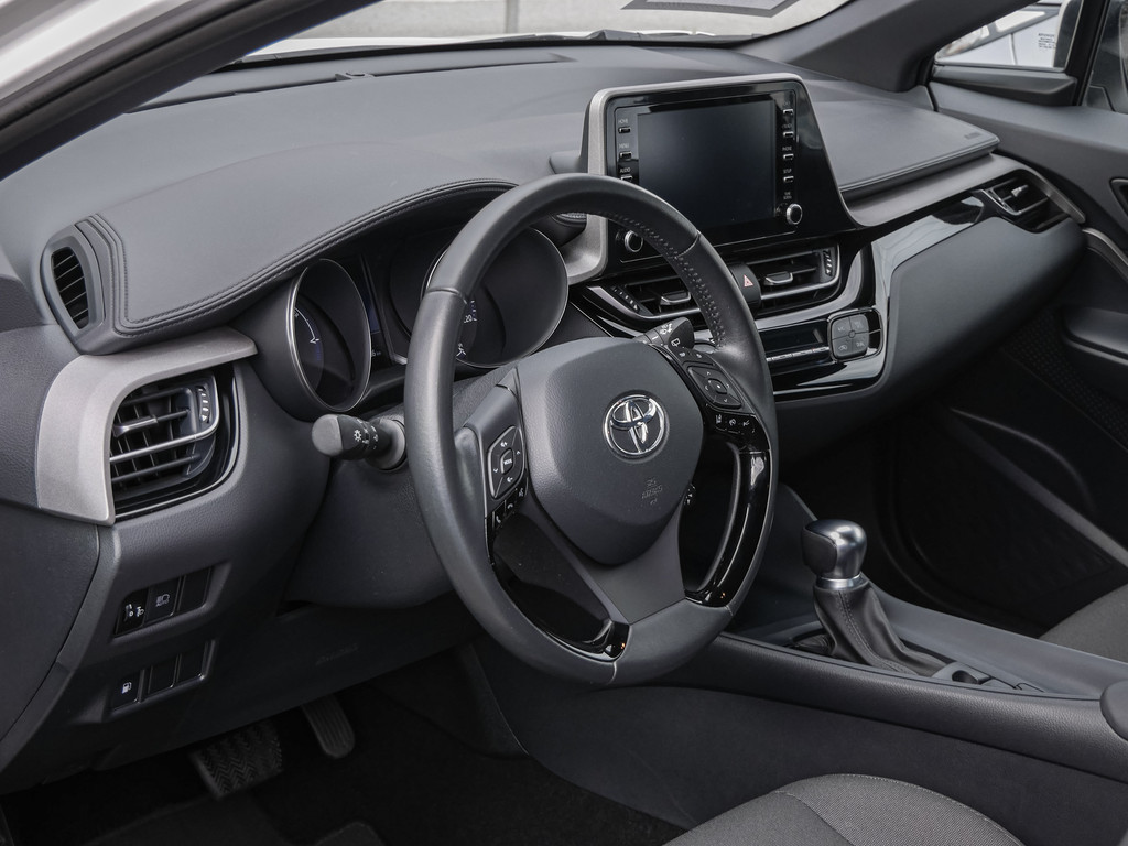 Fahrzeugansicht TOYOTA C-HR HYBRID Flow - Bild 35