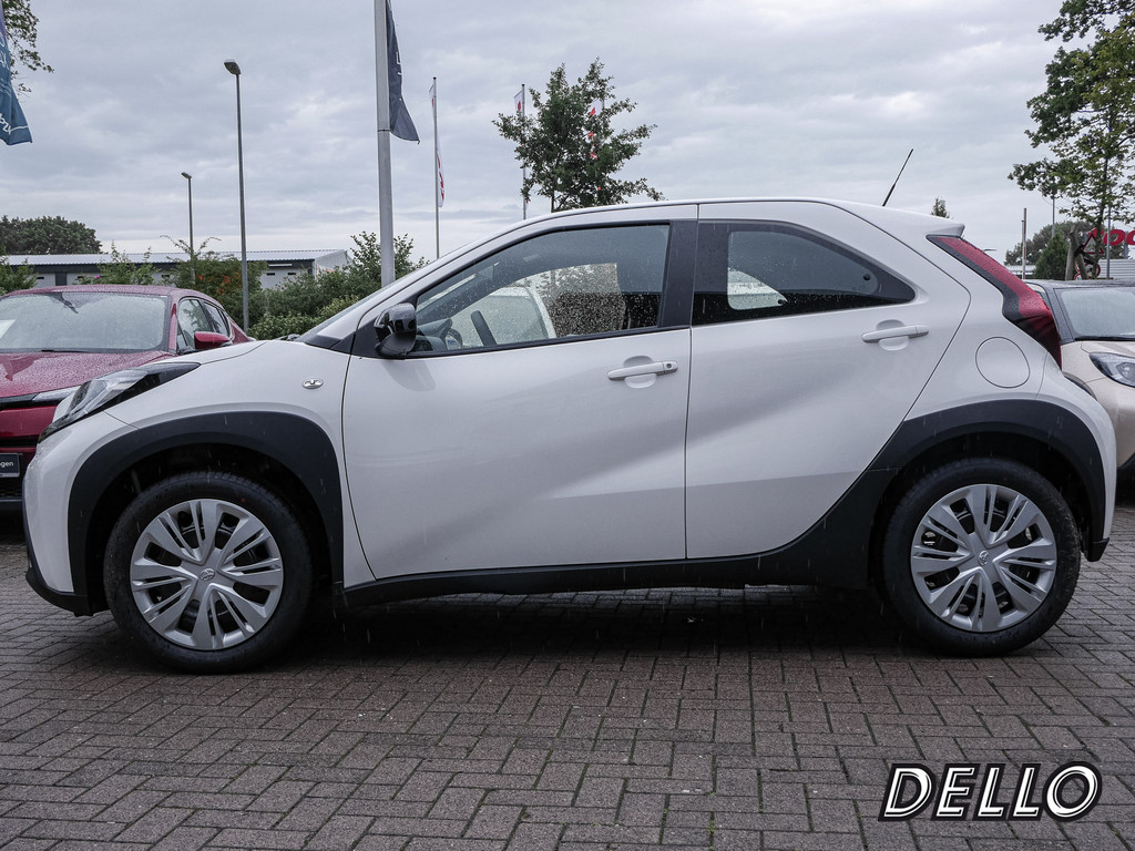 Fahrzeugansicht TOYOTA Aygo X 1.0 Play - Bild 32