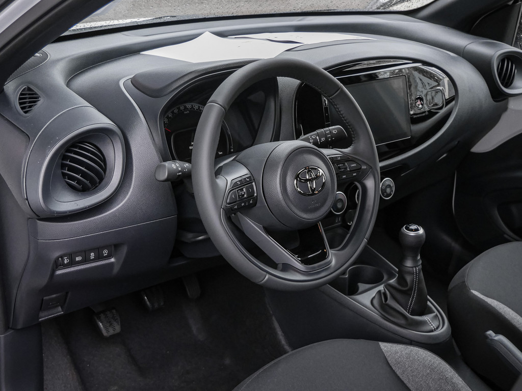 Fahrzeugansicht TOYOTA Aygo X 1.0 Play - Bild 26