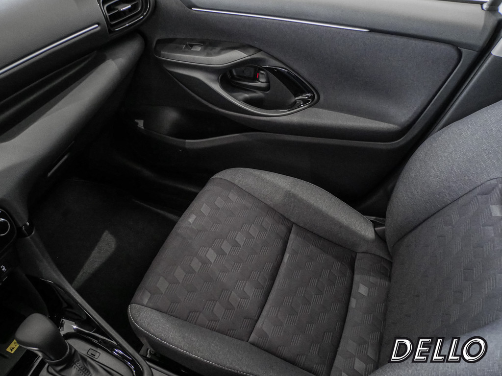 Fahrzeugansicht TOYOTA Yaris 1.5 Hybrid Teamplayer - Bild 22