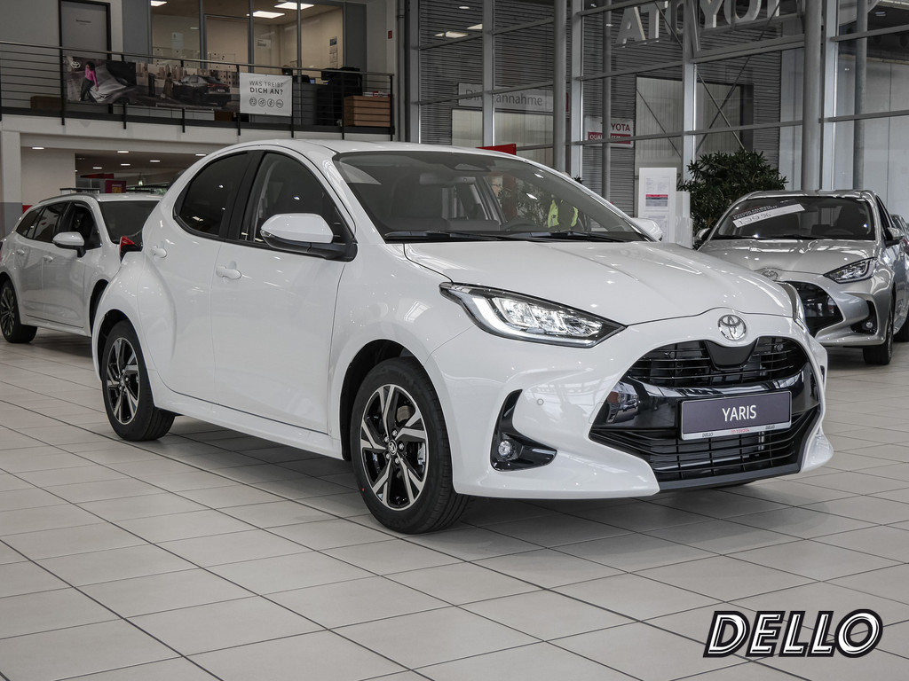 Fahrzeugansicht TOYOTA Yaris 1.5 Hybrid Teamplayer - Bild 23