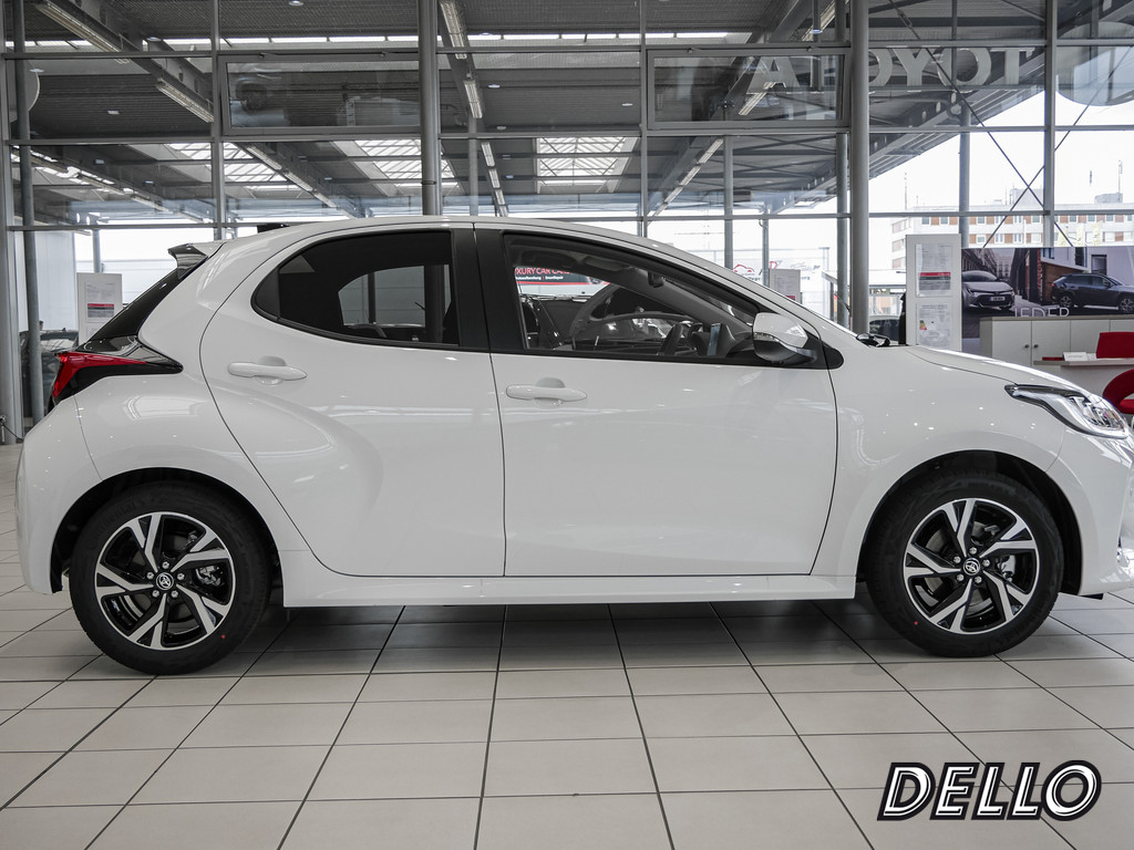 Fahrzeugansicht TOYOTA Yaris 1.5 Hybrid Teamplayer - Bild 34