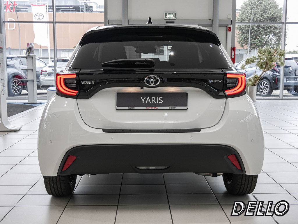 Fahrzeugansicht TOYOTA Yaris 1.5 Hybrid Teamplayer - Bild 39