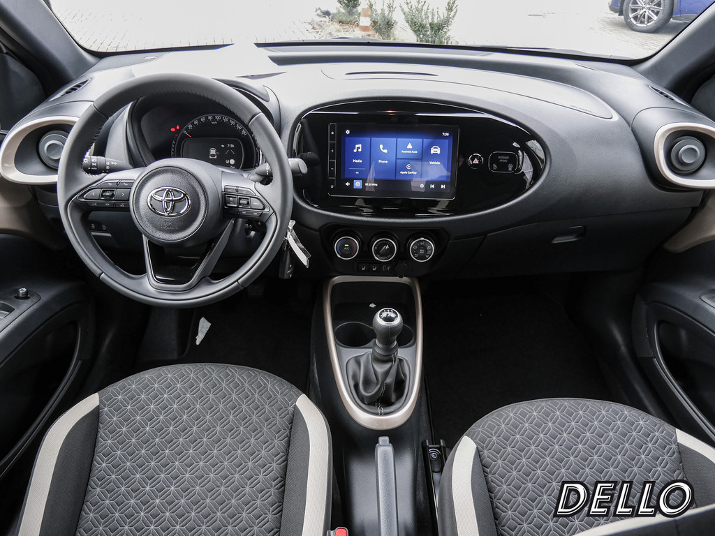 Fahrzeugansicht TOYOTA Aygo X 1.0 Teamplayer - Bild 3