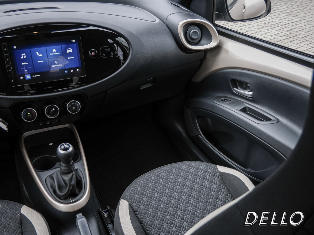 Fahrzeugansicht TOYOTA Aygo X 1.0 Teamplayer - Bild 5