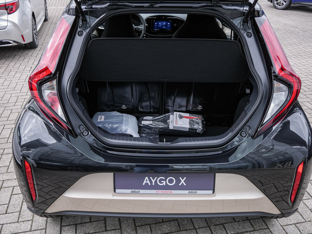 Fahrzeugansicht TOYOTA Aygo X 1.0 Teamplayer - Bild 7