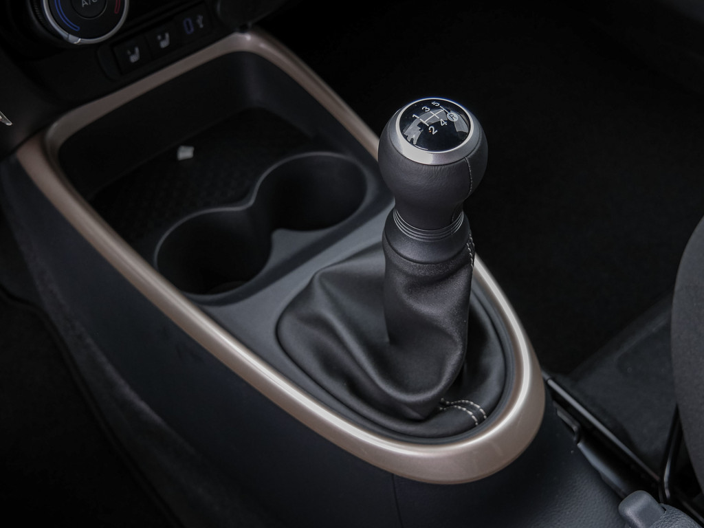 Fahrzeugansicht TOYOTA Aygo X 1.0 Teamplayer - Bild 16