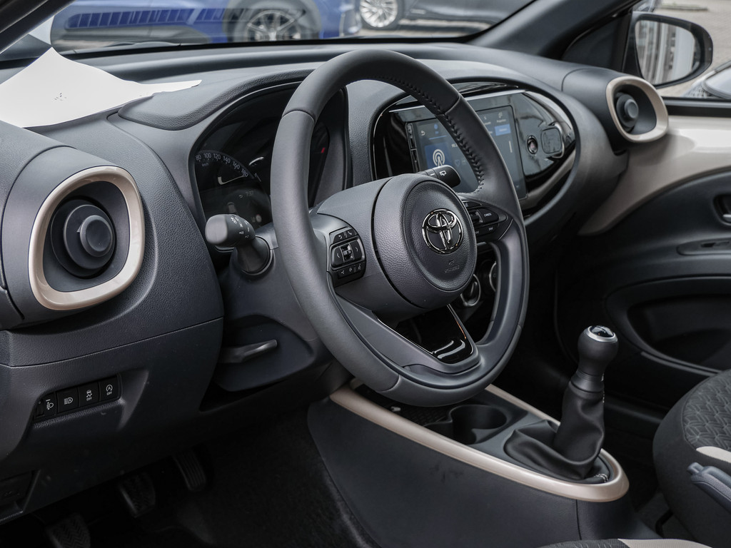 Fahrzeugansicht TOYOTA Aygo X 1.0 Teamplayer - Bild 27